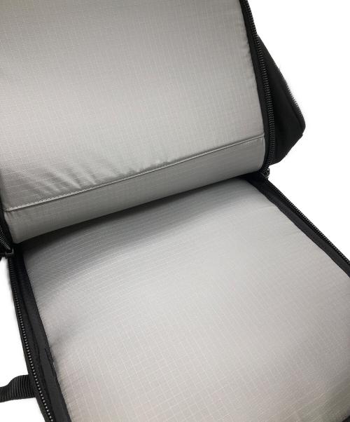 BLACK EMBER（ブラックエンバー）black ember (ブラックエンバー) RECTANGLE 2WAY PACK ブラック サイズ:下記参照の古着・服飾アイテム