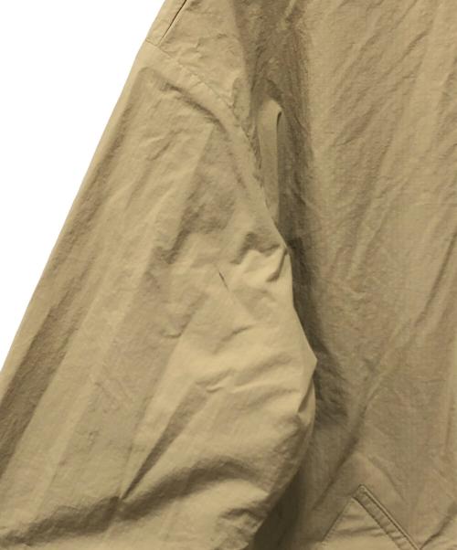 Traditional Weatherwear（トラディショナルウェザーウェア）Traditional Weatherwear (トラディショナルウェザーウェア) パッカブルレインコート ベージュ サイズ:34の古着・服飾アイテム