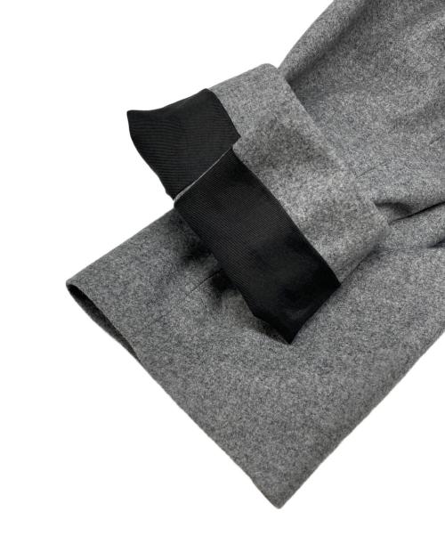 ATON（エイトン）ATON (エイトン) MERINO COLLEGE FLANNEL TAILORED JACKET グレー サイズ:02の古着・服飾アイテム