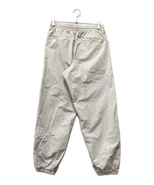 PALACE（パレス）PALACE (パレス) PRO TEAM SHELL JOGGER オフホワイト サイズ:Sの古着・服飾アイテム