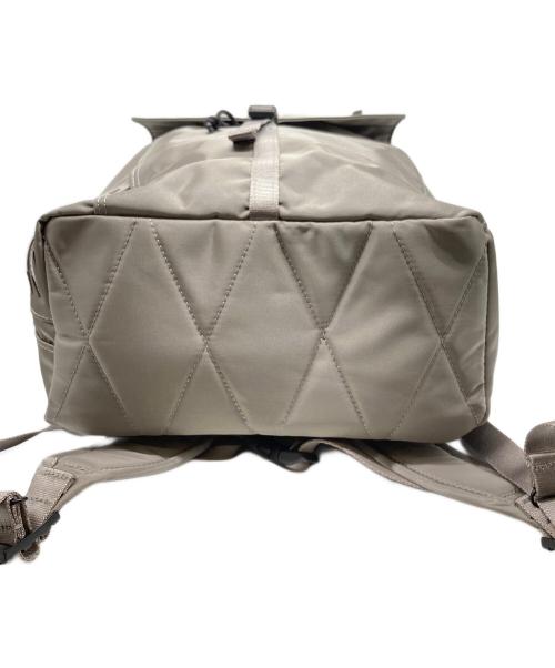 PORTER GIRL（ポーターガール）PORTER GIRL (ポーターガール) シェルバックパック シルバーの古着・服飾アイテム