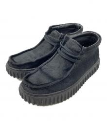 CLARKS（クラークス）の古着「ハラコワラビーブーツ」｜ブラック