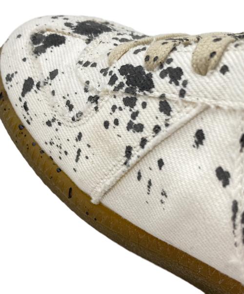 Maison Margiela（メゾンマルジェラ）Maison Margiela (メゾンマルジェラ) REPLICA PAINTER MONO SNEAKER ホワイト サイズ:39 1/2の古着・服飾アイテム