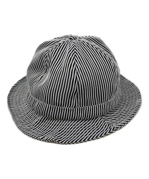 SUPREME（シュプリーム）Supreme (シュプリーム) Stripe Mesh Bell Hat ホワイト×ブラック サイズ:M/Lの古着・服飾アイテム