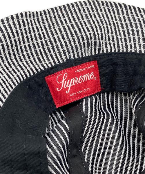 SUPREME（シュプリーム）Supreme (シュプリーム) Stripe Mesh Bell Hat ホワイト×ブラック サイズ:M/Lの古着・服飾アイテム