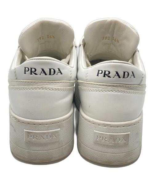 PRADA（プラダ）PRADA (プラダ) ウンタウン ボールドレザー スニーカー ホワイト サイズ:36 1/2の古着・服飾アイテム