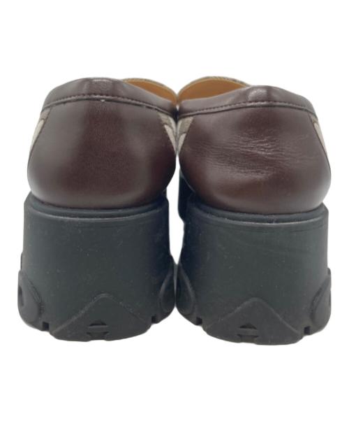 COACH（コーチ）COACH (コーチ) ルーシー ローファー・シグネチャー ジャカード ブラウン サイズ:24.5の古着・服飾アイテム