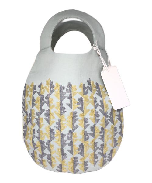 mina perhonen（ミナ ペルホネン）mina perhonen (ミナ ペルホネン) twin flower egg bag グリーン 未使用品の古着・服飾アイテム