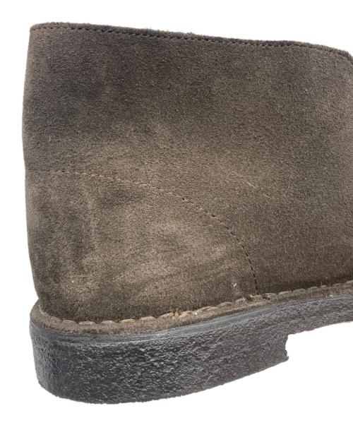 CLARKS（クラークス）CLARKS (クラークス) チャッカーブーツ ブラウン サイズ:27.5の古着・服飾アイテム