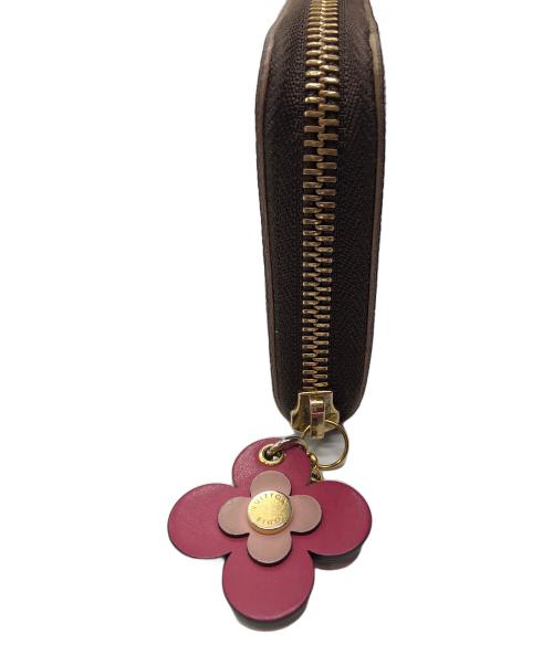LOUIS VUITTON（ルイ ヴィトン）LOUIS VUITTON (ルイ ヴィトン) フラワーチャーム ロングジップウォレット ブラウンの古着・服飾アイテム