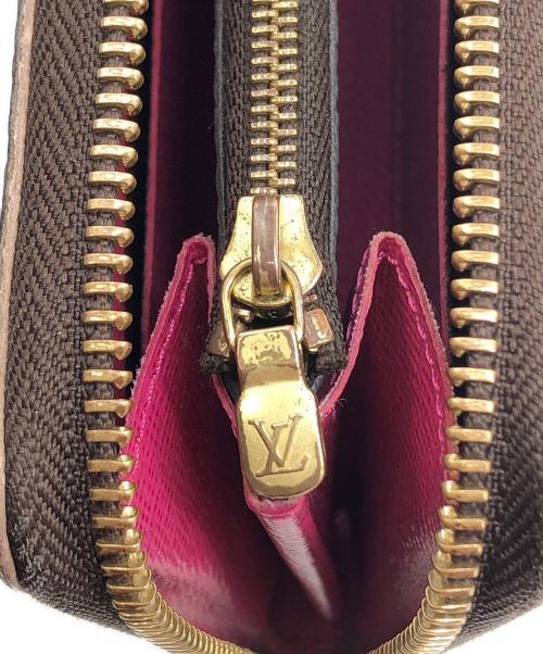 LOUIS VUITTON（ルイ ヴィトン）LOUIS VUITTON (ルイ ヴィトン) フラワーチャーム ロングジップウォレット ブラウンの古着・服飾アイテム