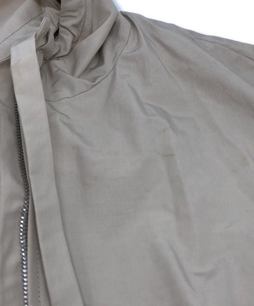 PRADA（プラダ）PRADA (プラダ) ウエストコードフーデットジャケット ベージュ サイズ:40の古着・服飾アイテム