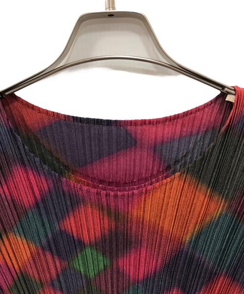 PLEATS PLEASE（プリーツプリーズ）PLEATS PLEASE (プリーツプリーズ) 総柄プリーツカットソー レッド サイズ:3の古着・服飾アイテム