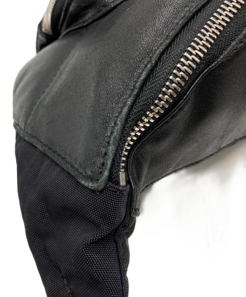 LOEWE（ロエベ）LOEWE (ロエベ) Bumbag Puffy ブラックの古着・服飾アイテム