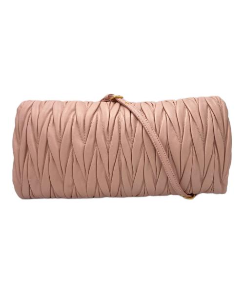 MIU MIU（ミュウミュウ）MIU MIU (ミュウミュウ) マテラッセショルダーバッグ ピンクの古着・服飾アイテム