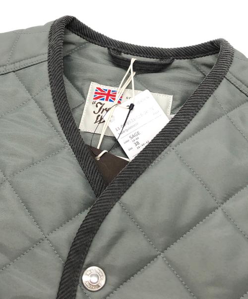 Traditional Weatherwear（トラディショナルウェザーウェア）Traditional Weatherwear (トラディショナルウェザーウェア) BEAMS (ビームス) Quilted Vest グレー サイズ:38 未使用品の古着・服飾アイテム