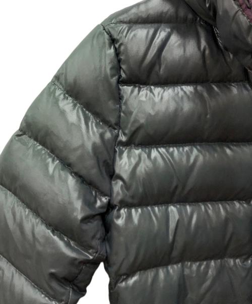 MONCLER（モンクレール）MONCLER (モンクレール) BADYダウンジャケット グリーン×パープルの古着・服飾アイテム