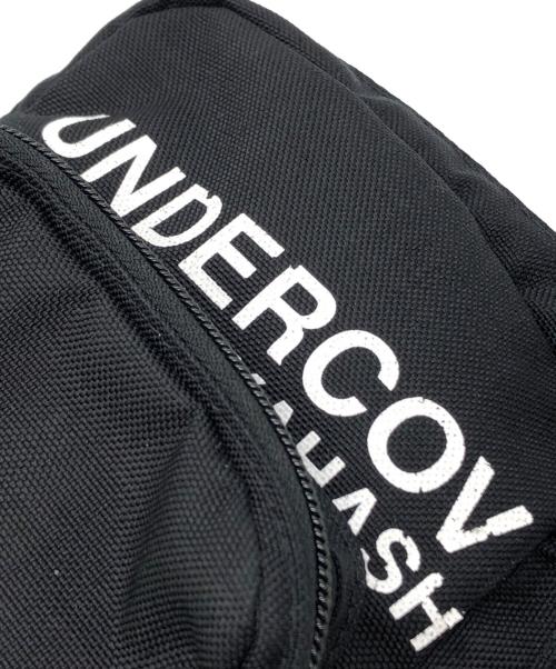 UNDERCOVER（アンダーカバー）UNDERCOVER (アンダーカバー) ロゴショルダーポーチ ブラック サイズ:下記参照の古着・服飾アイテム