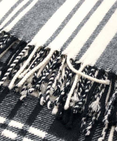 JOHNSTONS OF ELGIN（ジョンストンズオブエルガン）JOHNSTONS OF ELGIN (ジョンストンズオブエルガン) チェックカシミヤウールマフラー ホワイト サイズ:下記参照の古着・服飾アイテム