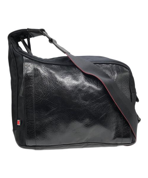 ARTISAN&ARTIST（アルティザン＆アーティスト）ARTISAN&ARTIST (アルティザン＆アーティスト) ボディバッグ型カメラバッグ ブラック サイズ:下記参照の古着・服飾アイテム