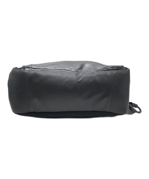 ARTISAN&ARTIST（アルティザン＆アーティスト）ARTISAN&ARTIST (アルティザン＆アーティスト) ボディバッグ型カメラバッグ ブラック サイズ:下記参照の古着・服飾アイテム