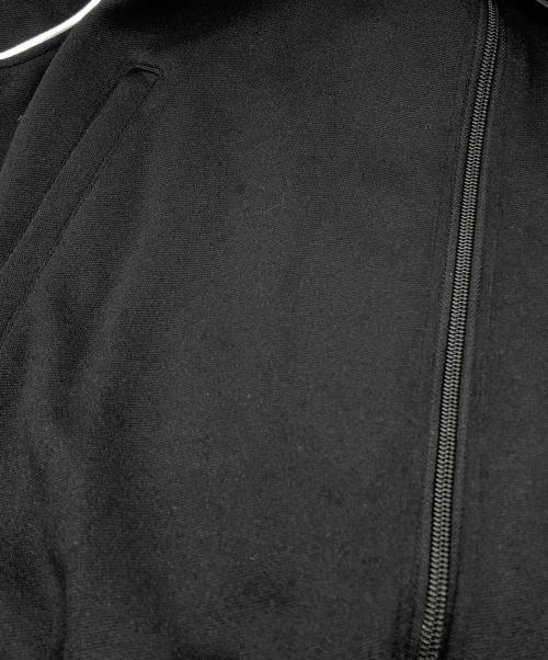 Huber Store（ヒューバーストア）Huber Store (ヒューバーストア) Original Emblem Tricot Track Jacket ブラック サイズ:Mの古着・服飾アイテム
