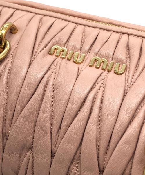 MIU MIU（ミュウミュウ）MIU MIU (ミュウミュウ) マテラッセレザーショルダーバッグ ピンク サイズ:下記参照の古着・服飾アイテム