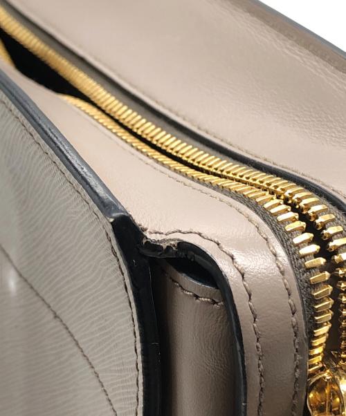 PRADA（プラダ）PRADA (プラダ) サフィアーノショルダーソフトシーバッグ グレー サイズ:下記参照の古着・服飾アイテム