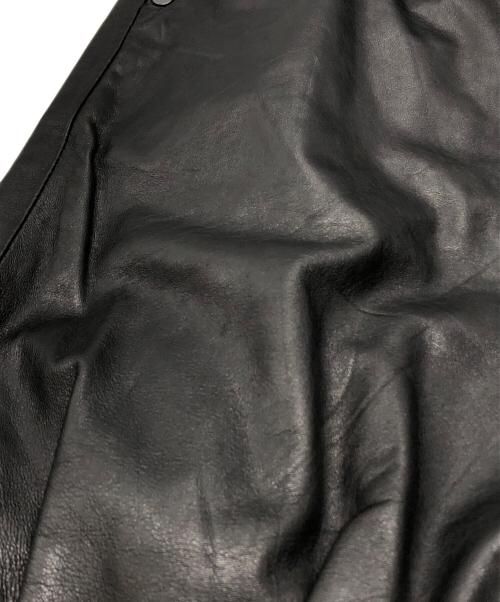 ALICE AUAA（アリスアウアア）ALICE AUAA (アリスアウアア) シープレザーハーフパンツ ブラック サイズ:4の古着・服飾アイテム