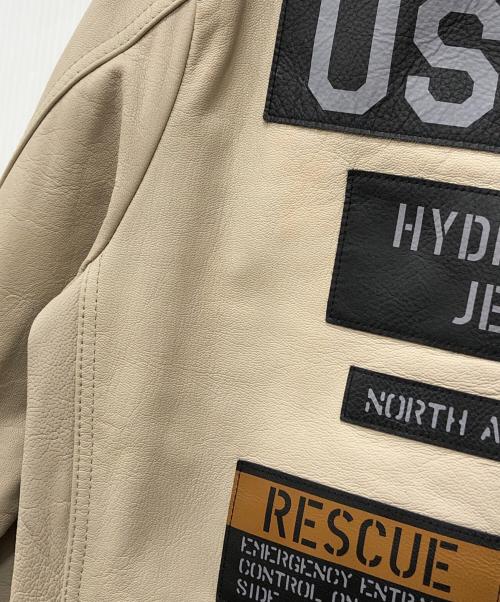 AVIREX（アヴィレックス）AVIREX (アヴィレックス) レザーフライトジャケット ベージュ サイズ:XLの古着・服飾アイテム