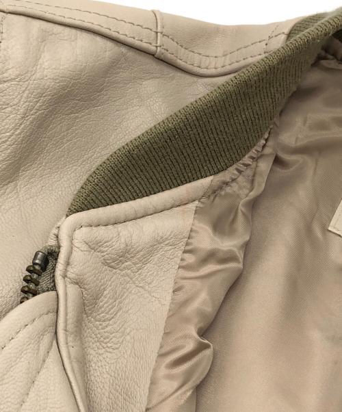 AVIREX（アヴィレックス）AVIREX (アヴィレックス) レザーフライトジャケット ベージュ サイズ:XLの古着・服飾アイテム