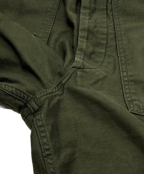 CIOTA（シオタ）CIOTA (シオタ) スビンコットンバックサテンベイカーパンツ オリーブ サイズ:4の古着・服飾アイテム