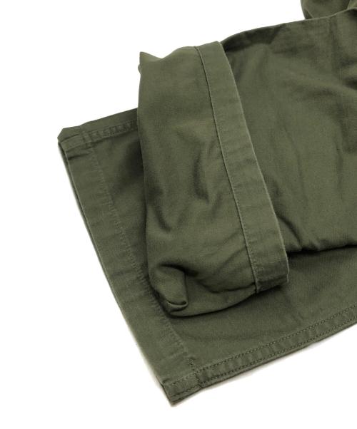 CIOTA（シオタ）CIOTA (シオタ) スビンコットンバックサテンベイカーパンツ オリーブ サイズ:4の古着・服飾アイテム