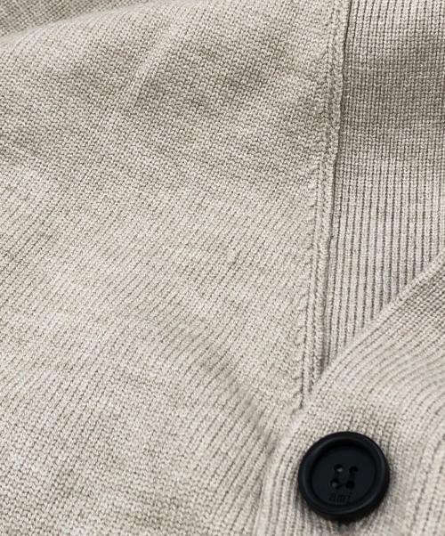 AMI Alexandre Mattiussi（アミアレクサンドルマテュッシ）AMI Alexandre Mattiussi (アミアレクサンドルマテュッシ) ハートロゴ刺繍カーディガン ベージュ サイズ:Sの古着・服飾アイテム