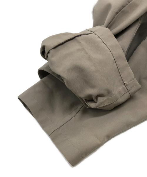 VACHEMENT（ヴァシュモン）vachement (ヴァシュモン) Chaos (カオス) 別注フーデットトレンチコート ベージュ サイズ:Fの古着・服飾アイテム