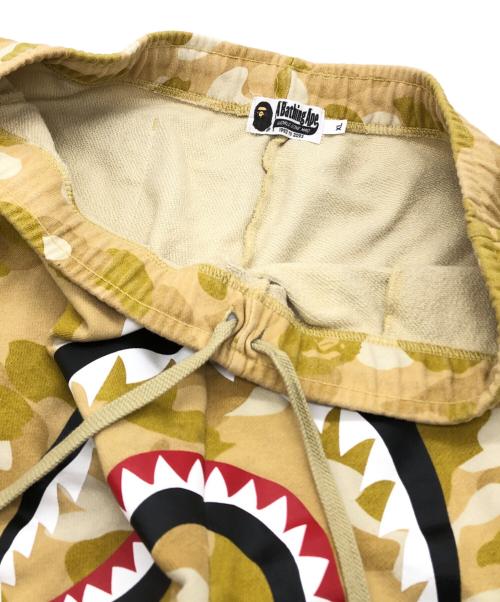 A BATHING APE（ア ベイシング エイプ）A BATHING APE (ア ベイシング エイプ) ハーフパンツ イエロー サイズ:Lの古着・服飾アイテム