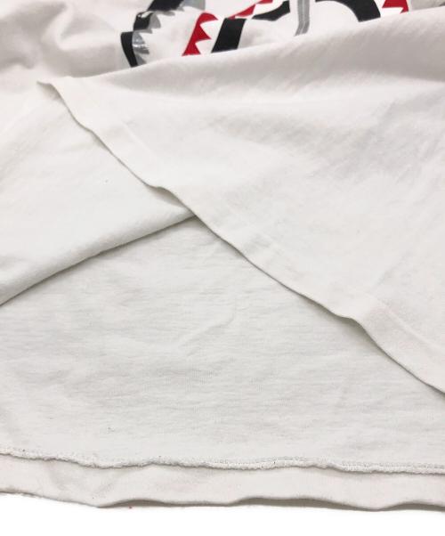 A BATHING APE（アベイシングエイプ）A BATHING APE (アベイシングエイプ) グリッターシャークTシャツ ホワイト サイズ:XLの古着・服飾アイテム
