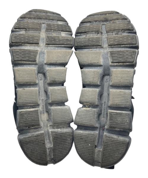 on（オン）On (オン) cloud 6 waterproof ブラック サイズ:24.5cmの古着・服飾アイテム