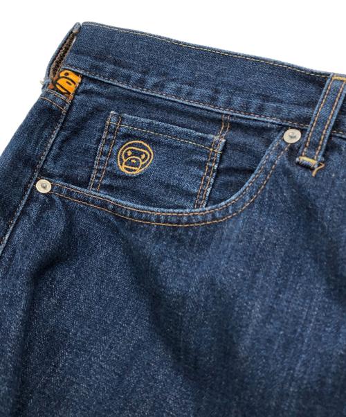 A BATHING APE（ア ベイシング エイプ）A BATHING APE (ア ベイシング エイプ) マイロ刺繍デニムパンツ インディゴ サイズ:XLの古着・服飾アイテム