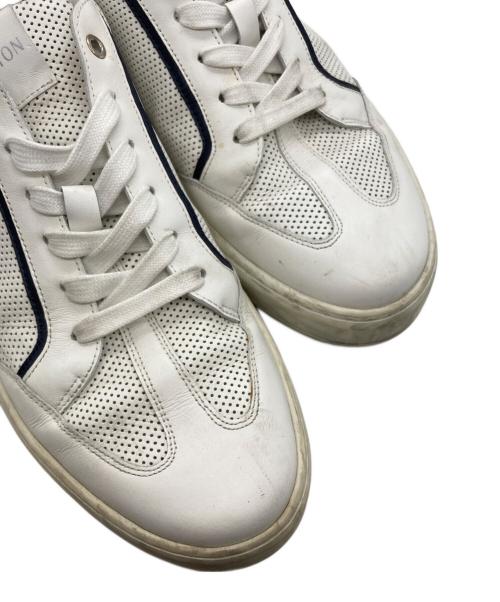 J.M.WESTON（ジェイエムウエストン）J.M.WESTON (ジェイエムウエストン) パンチング レザー スニーカー ホワイト サイズ:9 1/2の古着・服飾アイテム