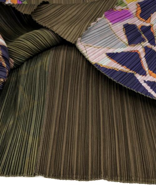 PLEATS PLEASE（プリーツプリーズ）PLEATS PLEASE (プリーツプリーズ) プリーツスカート グリーン サイズ:2の古着・服飾アイテム