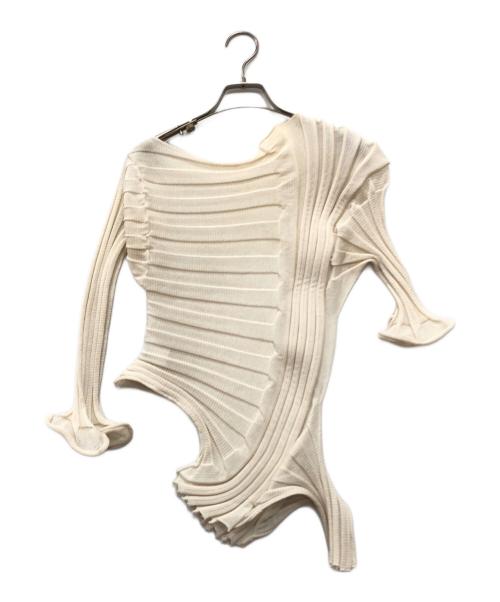ISSEY MIYAKE（イッセイミヤケ）ISSEY MIYAKE (イッセイミヤケ) 変形ニット ベージュ サイズ:2の古着・服飾アイテム