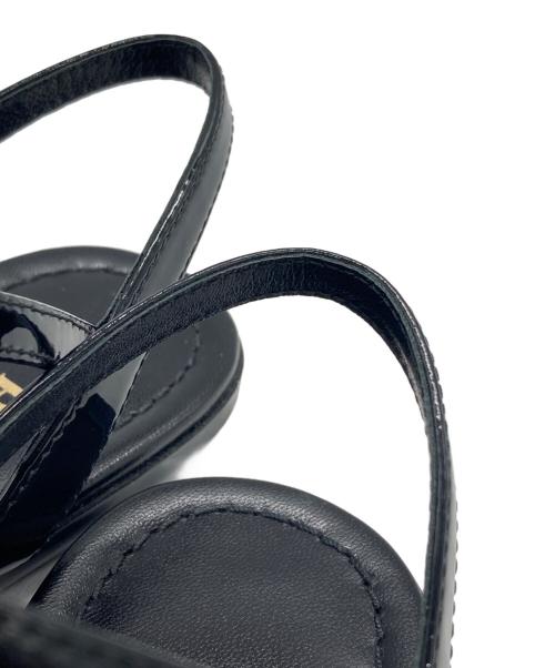 PRADA（プラダ）PRADA (プラダ) エナメルストラップサンダル ブラック サイズ:36の古着・服飾アイテム
