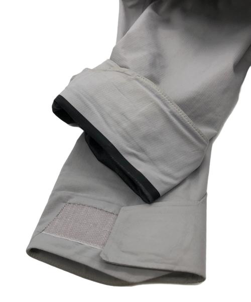 THE NORTH FACE（ザ ノース フェイス）THE NORTH FACE (ザ ノース フェイス) フューチャーライト L5 LT ジャケット グレー サイズ:Sの古着・服飾アイテム