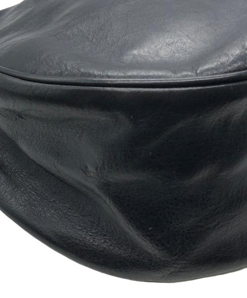 IL BISONTE（イル ビゾンテ）IL BISONTE (イル ビゾンテ) ハーフムーンワンショルダーバッグ ブラック サイズ:下記参照の古着・服飾アイテム