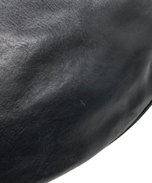 IL BISONTE（イル ビゾンテ）IL BISONTE (イル ビゾンテ) ハーフムーンワンショルダーバッグ ブラック サイズ:下記参照の古着・服飾アイテム