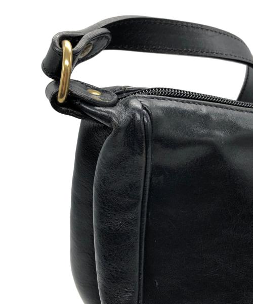 IL BISONTE（イル ビゾンテ）IL BISONTE (イル ビゾンテ) ハーフムーンワンショルダーバッグ ブラック サイズ:下記参照の古着・服飾アイテム