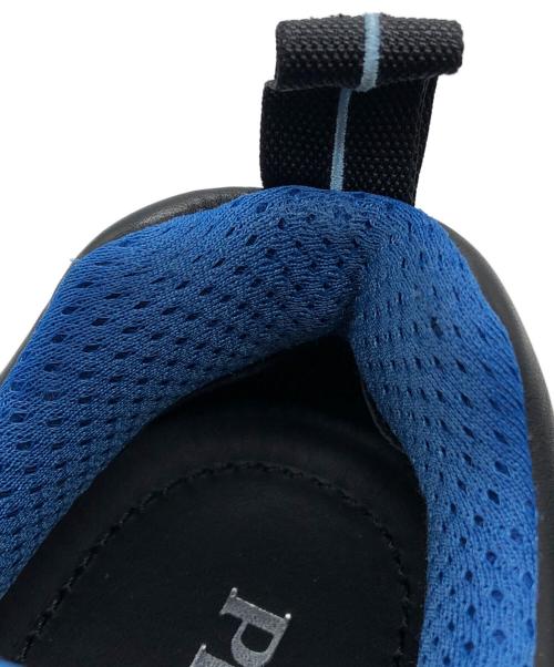 PRADA（プラダ）PRADA (プラダ) ローカットスニーカー ブラック サイズ:7 1/2の古着・服飾アイテム