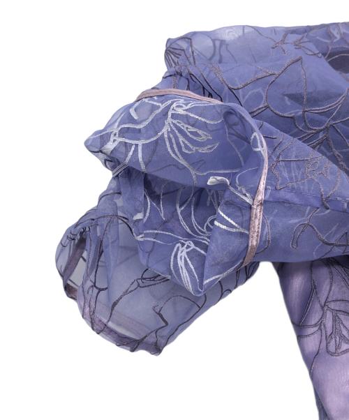 Lily Brown（リリーブラウン）Lily Brown (リリーブラウン) エンボスオーガンジーLilyグリッタードレス パープルの古着・服飾アイテム