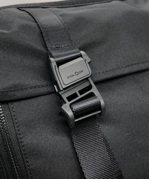 amiacalva（アミアカルヴァ）AMIACALVA (アミアカルヴァ) mizuiro-ind (ミズイロインド) 別注メッセンジャーバッグ ブラック サイズ:下記参照の古着・服飾アイテム